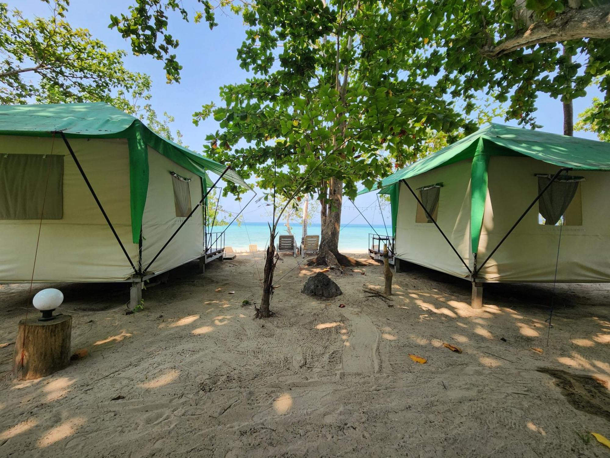 Koh Ngai Camping Restaurant @ Bar מראה חיצוני תמונה