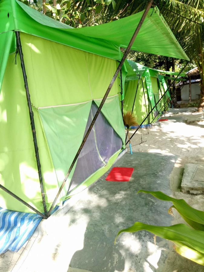 Koh Ngai Camping Restaurant @ Bar מראה חיצוני תמונה