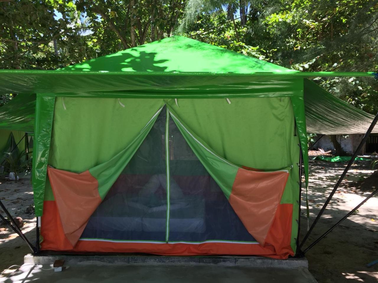 Koh Ngai Camping Restaurant @ Bar מראה חיצוני תמונה